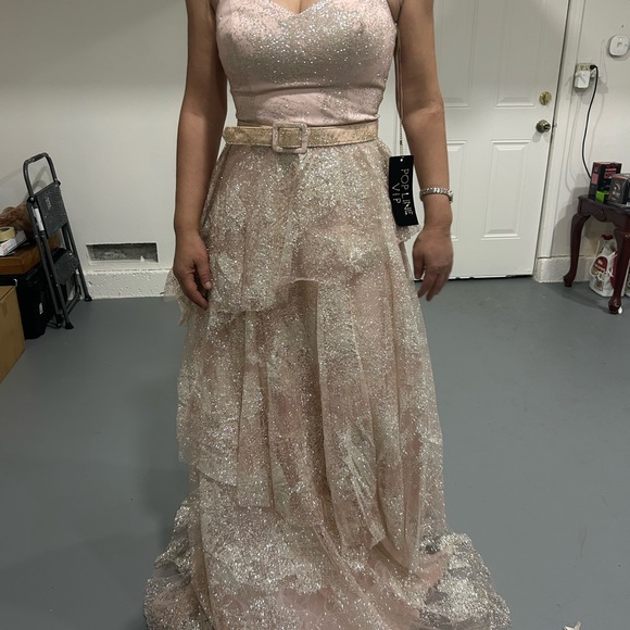 Luxury brands new dress for brim, engagement or wedding. - Picture 2 of 12